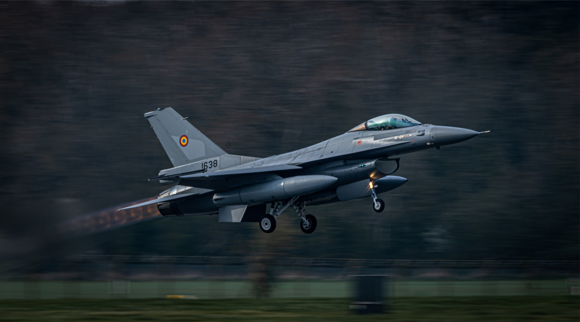 Fairford F-16