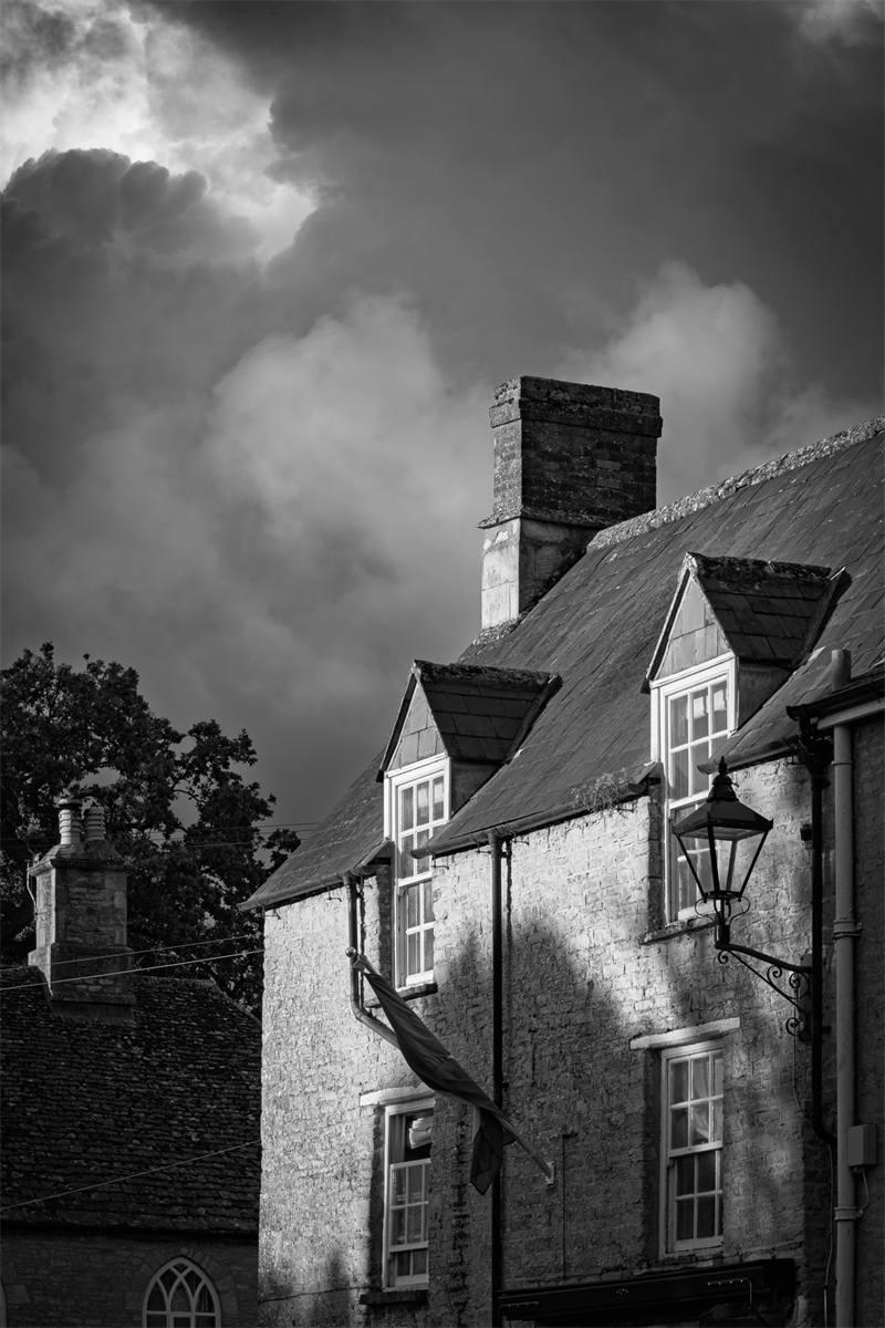 Cotswold Stone Storm